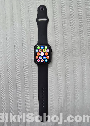 Apple Watch Series 10 in Warranty